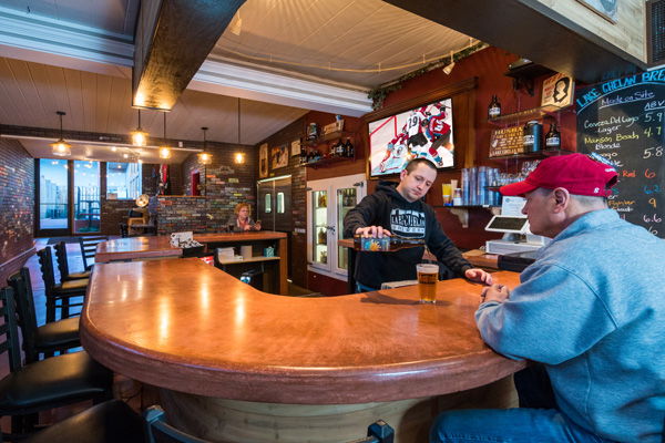 about lake chelan brewery local brew pub and restaurant